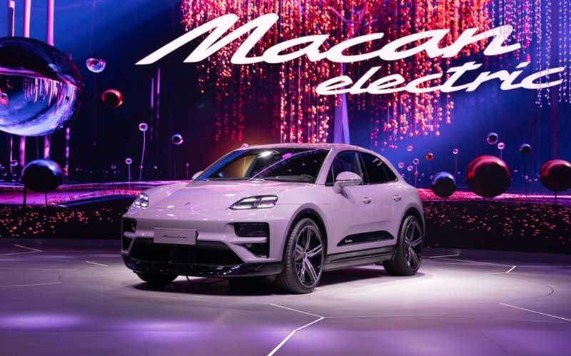 “赛博丛林”艺术展台演绎风格表达 全新纯电动Macan与中国专属新款Taycan 4耀临展台