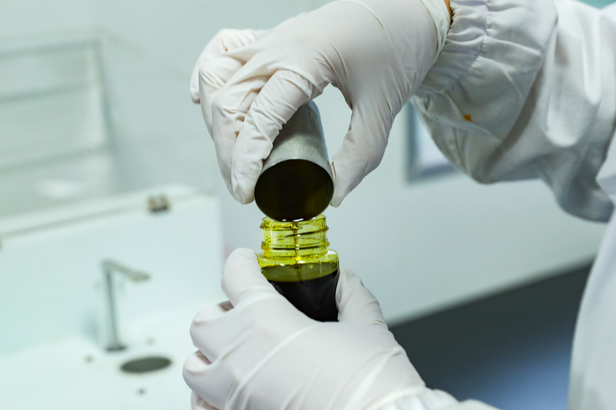 正海生物业绩承压与创新突围并存