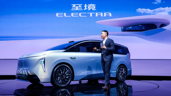别克构建电动化新“牌面” 百万级MPV再战高端赛道