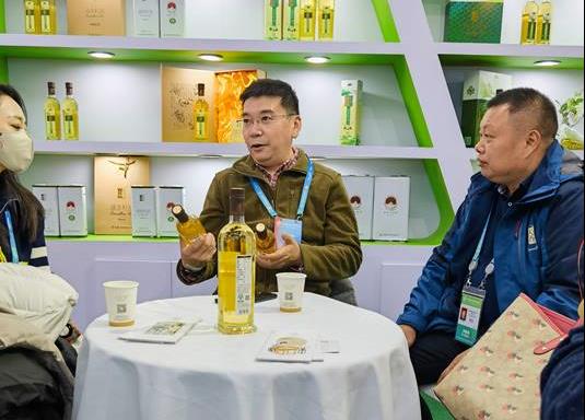 湖北省贸促会组织黄袍山等23家企业参展2023北京首届链博会