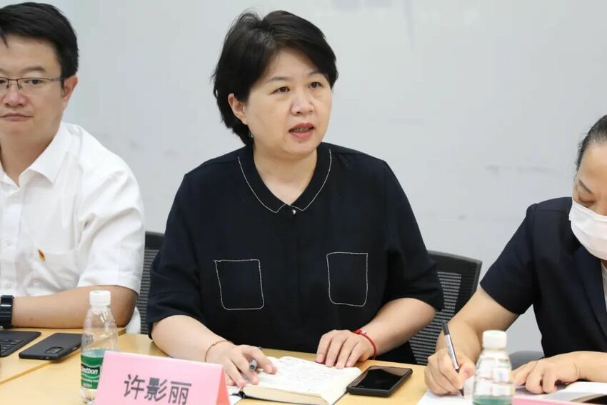 【政产学研医】海淀区医保局与北京市中关村医院共赴北京市医疗机器人产业创新中心开展工作调研