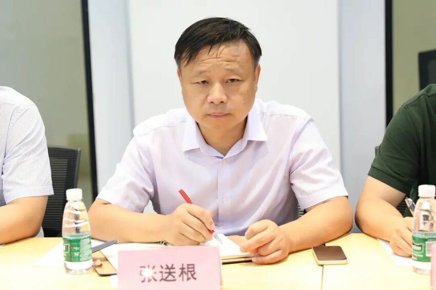 【政产学研医】海淀区医保局与北京市中关村医院共赴北京市医疗机器人产业创新中心开展工作调研
