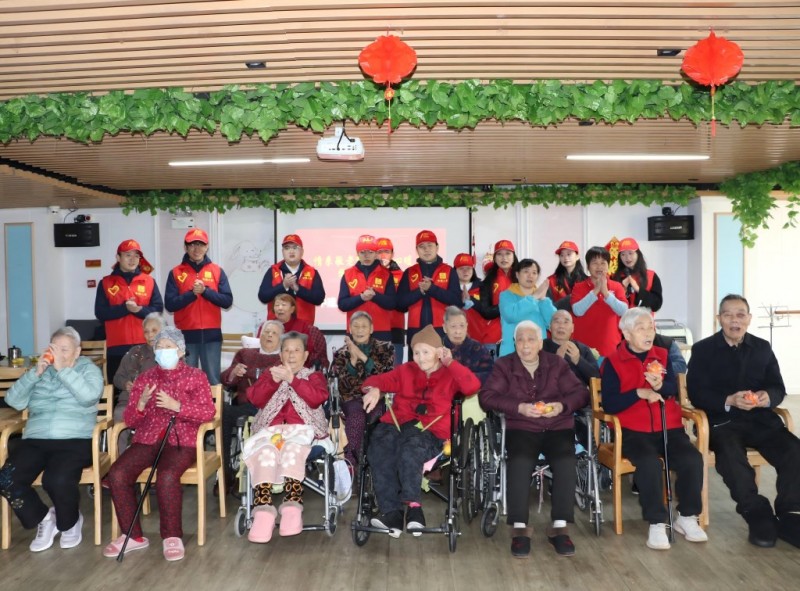 中建八局装饰公司南京（文旅）分公司、幕墙分公司开展学雷锋志愿服务活动