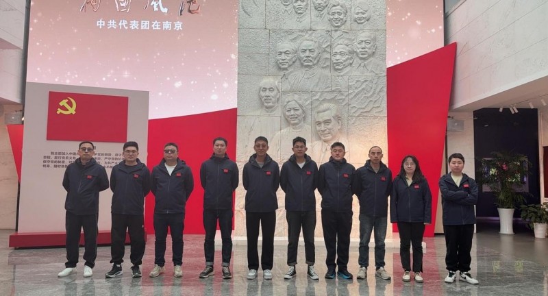 南京融通中央饭店有限责任公司与装饰公司北方分公司开展党建联建活动